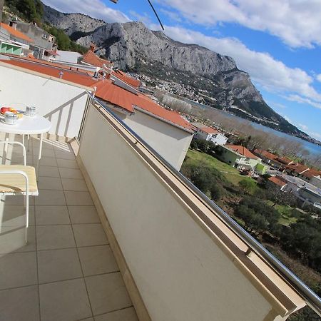 Apartments Ivka Omis Bagian luar foto