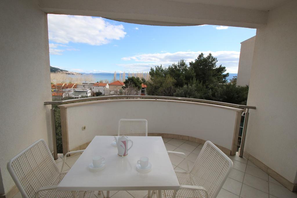 Apartments Ivka Omis Ruang foto